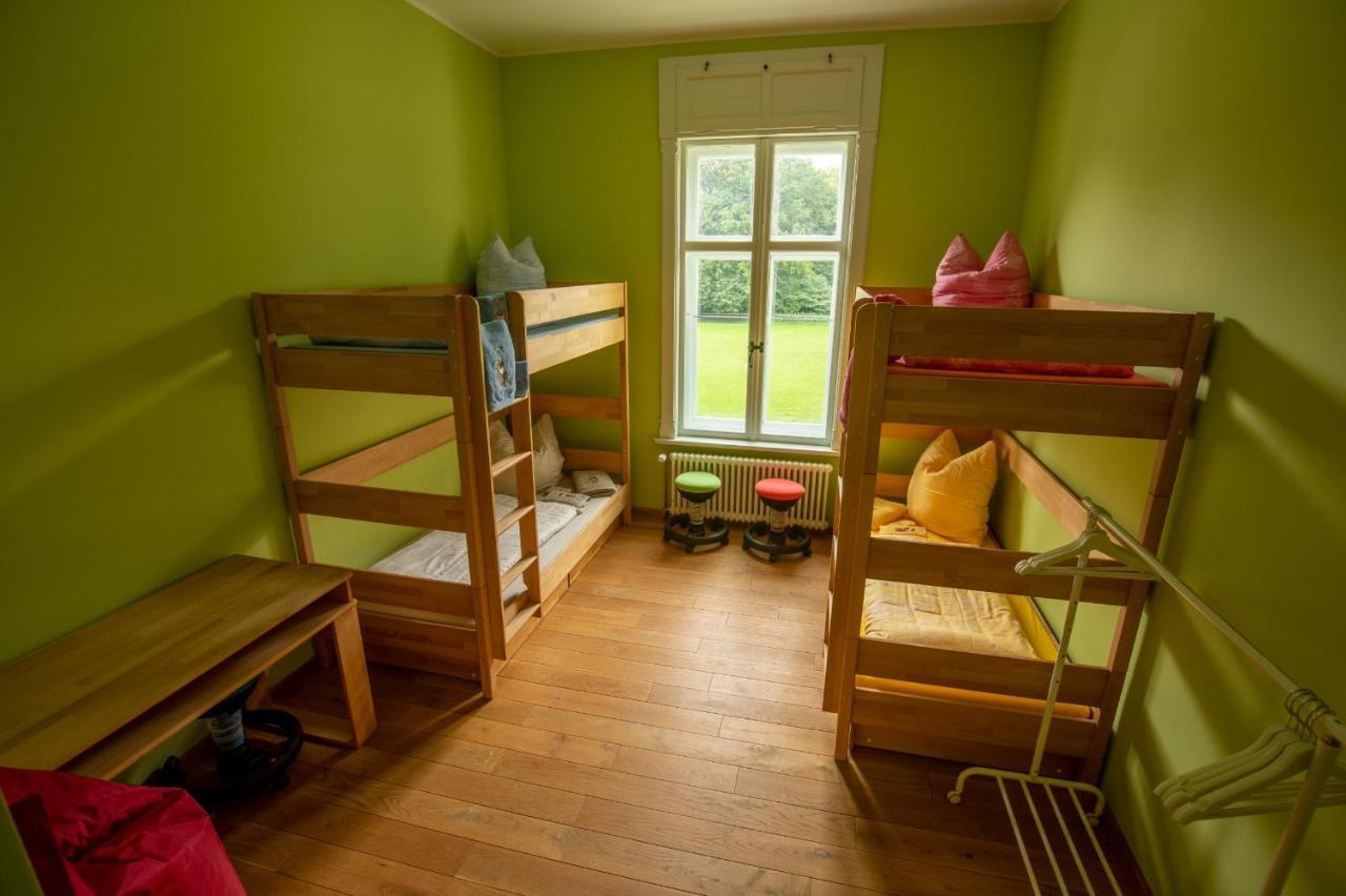 Familienhotel Schloss Leizen Bioverpflegung Bagian luar foto