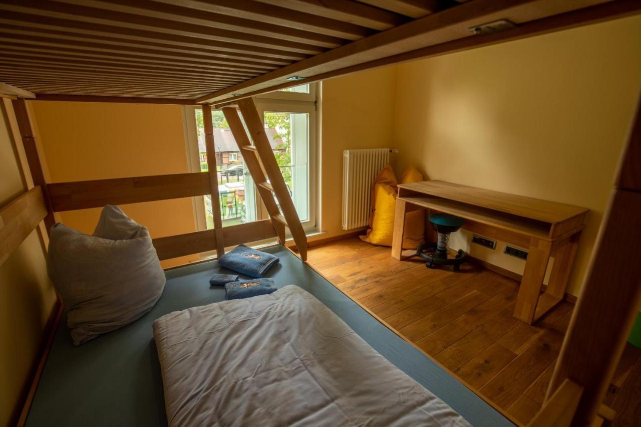 Familienhotel Schloss Leizen Bioverpflegung Bagian luar foto