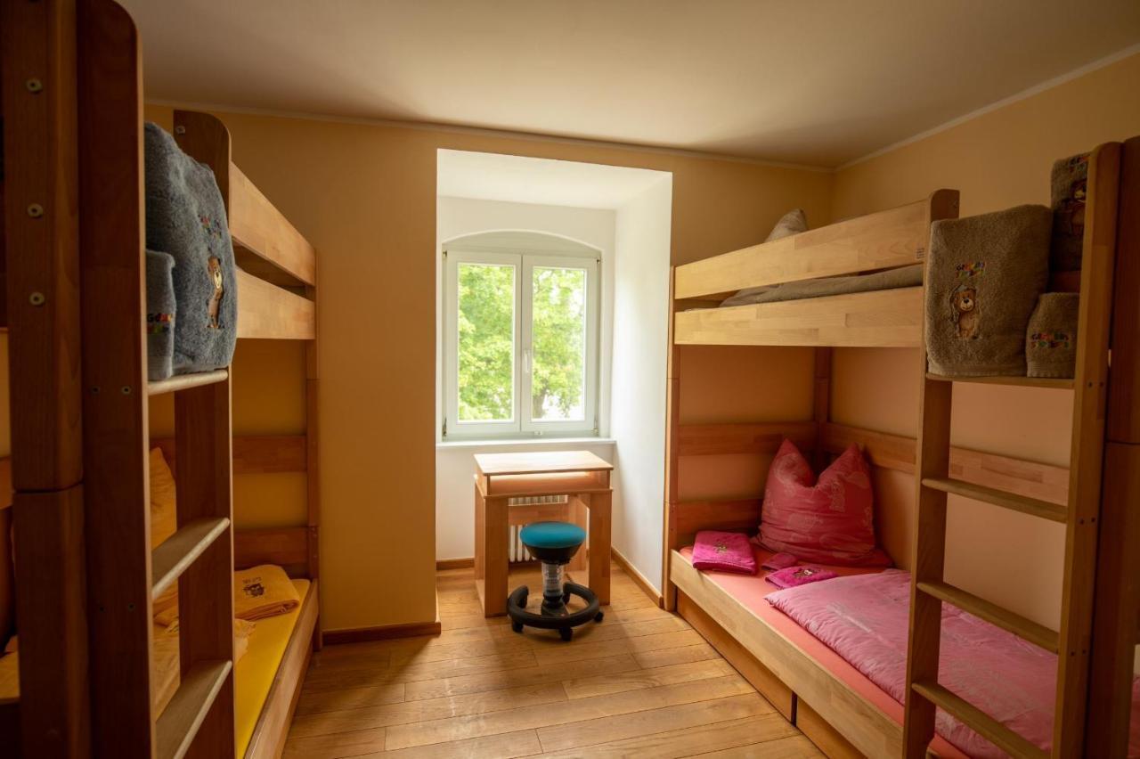 Familienhotel Schloss Leizen Bioverpflegung Bagian luar foto