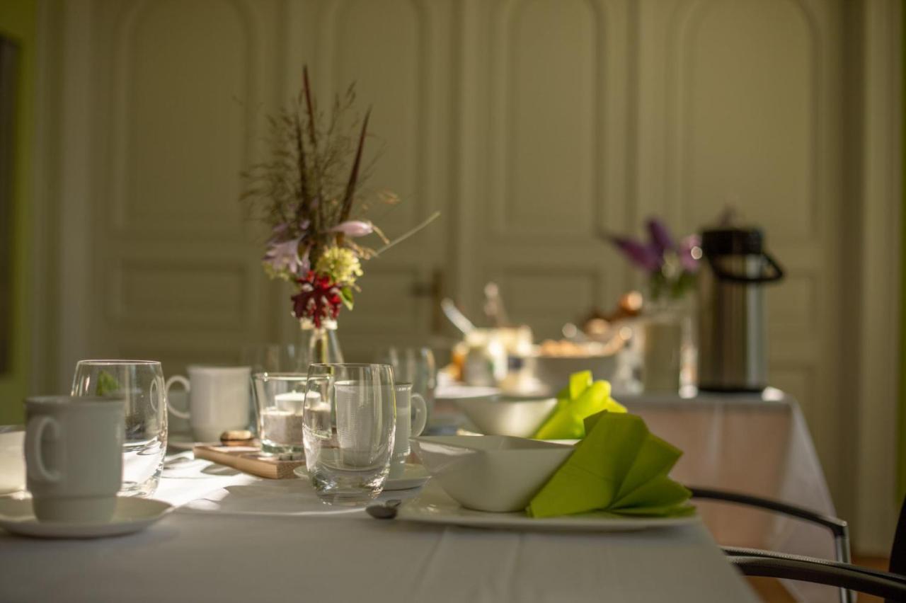 Familienhotel Schloss Leizen Bioverpflegung Bagian luar foto