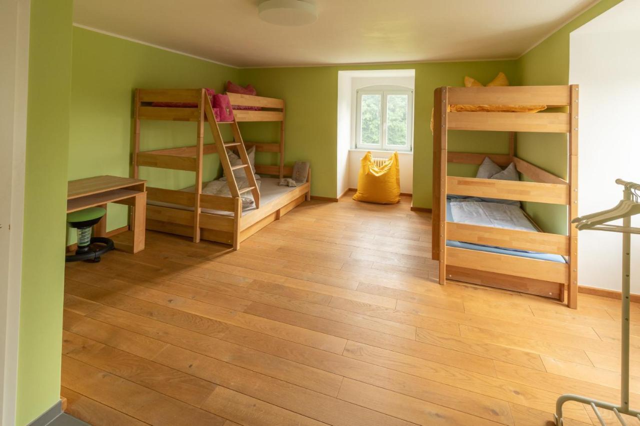 Familienhotel Schloss Leizen Bioverpflegung Bagian luar foto