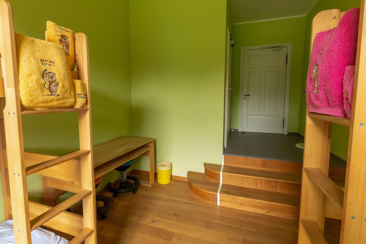 Familienhotel Schloss Leizen Bioverpflegung Bagian luar foto